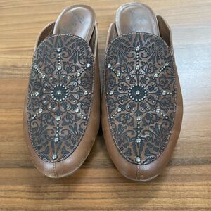 Brighton Women’s Sz 7 M Icon Luggage Vacchetta Laser Brown Leather Shoes‎ Mules